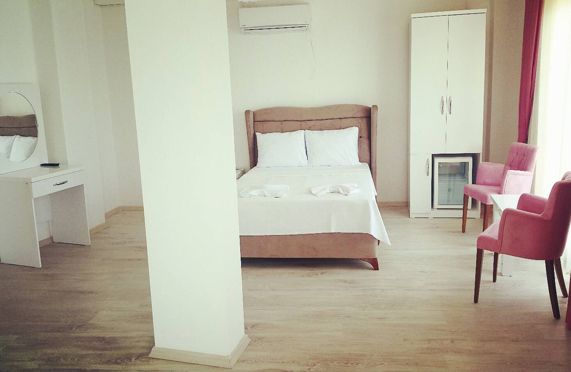 Tepe Beach Hotel Kızkalesi Eksteriør bilde